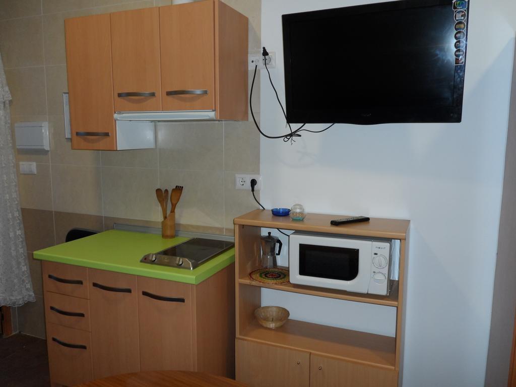 Hostal Via Del Caminante Madrigalejo Εξωτερικό φωτογραφία